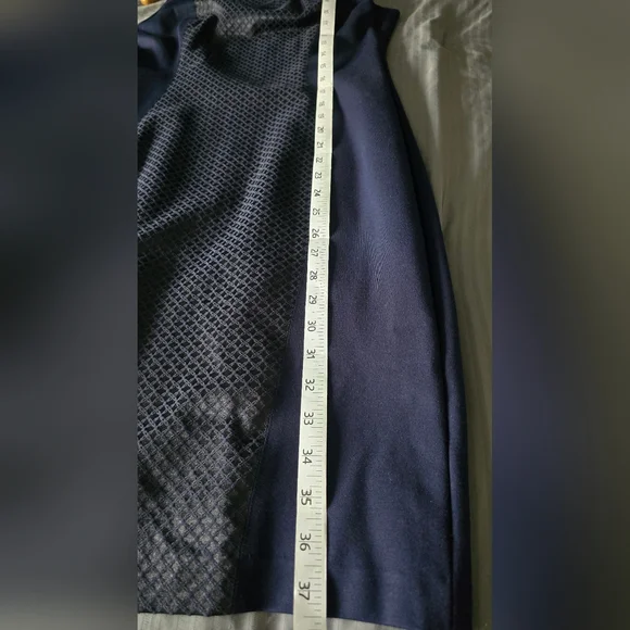 Cache Dress Womens Sleeveless Blue Textured Sheath Open Back Date Night Size 6 - Picture 8 of 10